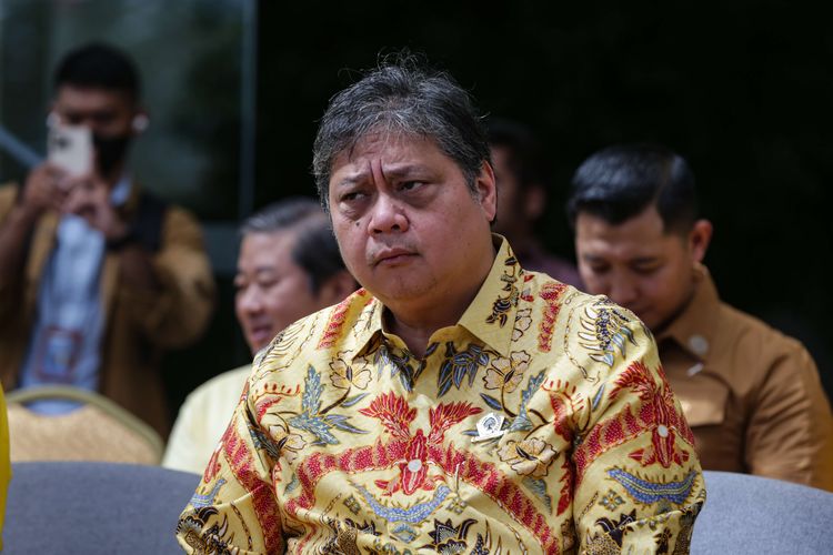Gaya Golkar Tak "Nyambung" dengan Pemilih Muda Pemicu Elektabilitas Merosot