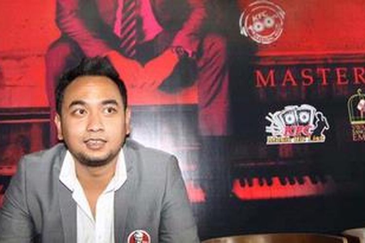 Penyanyi dan pencipta lagu Bebi Romeo hadir dalam acara peluncuran albumnya yang bertajuk Bebi Romeo Masterpiece di Birdcage Cafe, Jakarta Selatan, Selasa (18/12/2012).