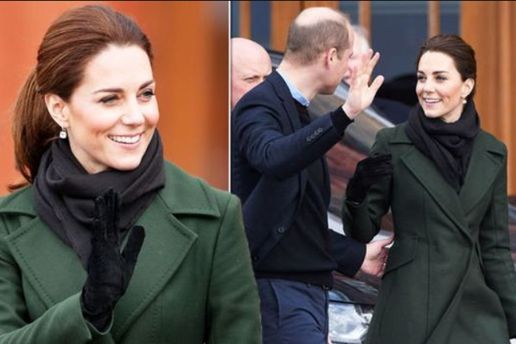 Kate Middleton dan Pangeran William saat kunjungan ke Blackpool