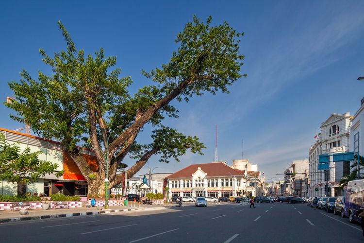 Pemandangan di Kawasan Kesawan, Medan. Di kawasan ini terdapat jalan tertua di Medan yaitu Jalan Ahmad Yani.