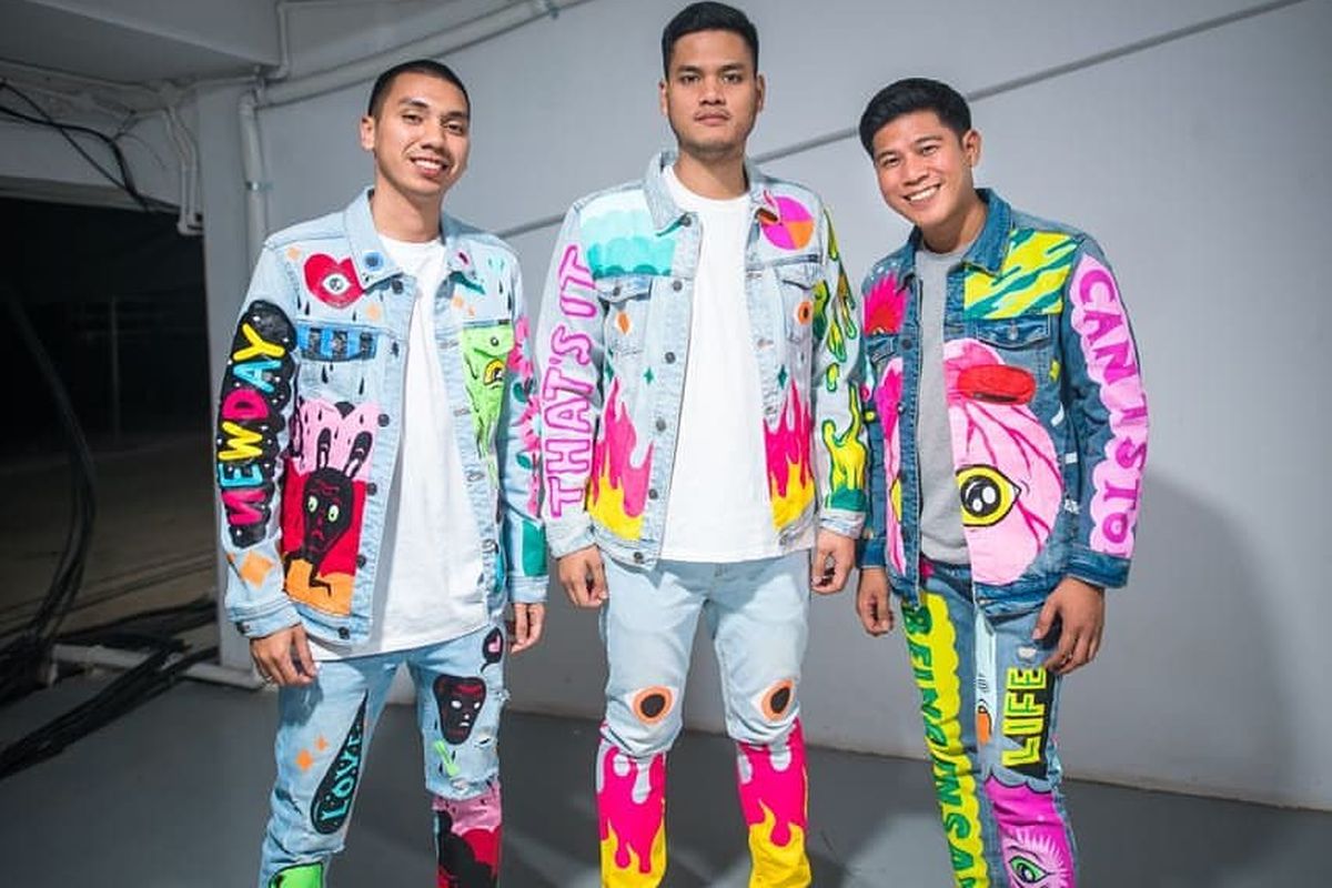 RAN saat memakai jaket custom karya Muklay. Jaket ini dipakai RAN saat penutupan Asian Games 2018.