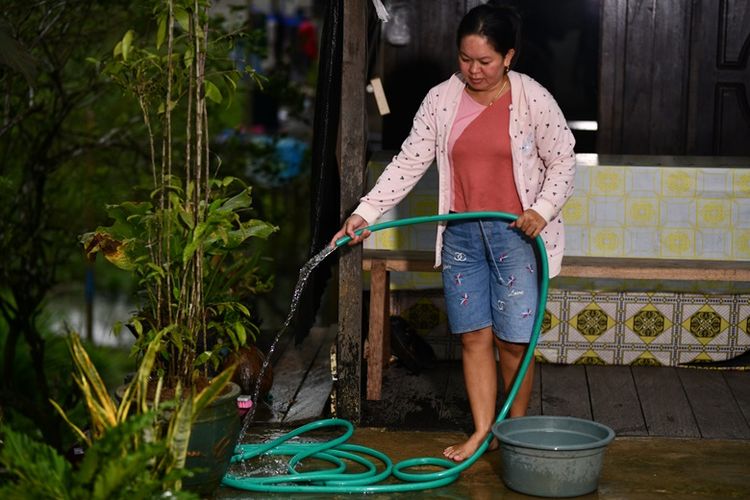 Air bersih di Desa Sungai Payang dimanfaatkan untuk sanitasi dan mendukung UMKM.