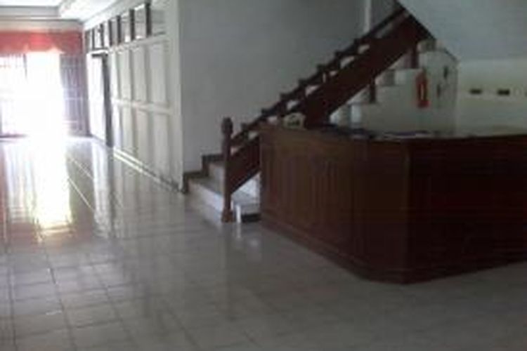 Kantor DPRD Demak terlihat lengang karena ditinggal kunjungan kerja anggota dewan, Kamis (3/10/2013).