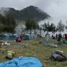 129 Pendaki yang Tertahan di Semeru Tinggalkan Ranu Kumbolo menuju Ranupani