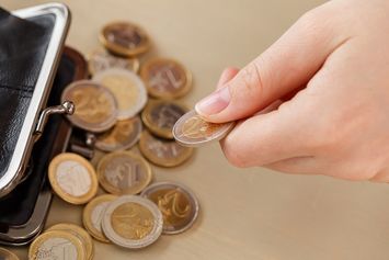 Apa Arti Mimpi Dapat Uang Banyak Menurut Islam? Yuk, Cari Tahu di Sini!