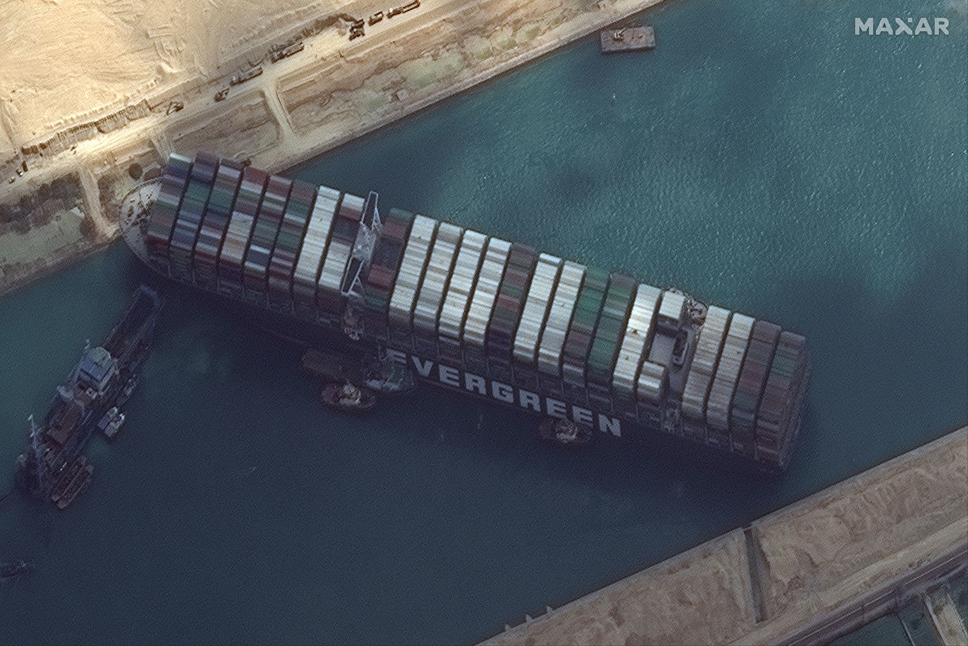 Ada Dugaan Penyebab Terusan Suez Macet karena Kesalahan Manusia, Bukan Angin