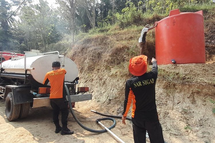 Cerita Warga Kulon Progo Terdampak Kekeringan Saat Akan Gelar Hajatan, Andalkan Bantuan Air