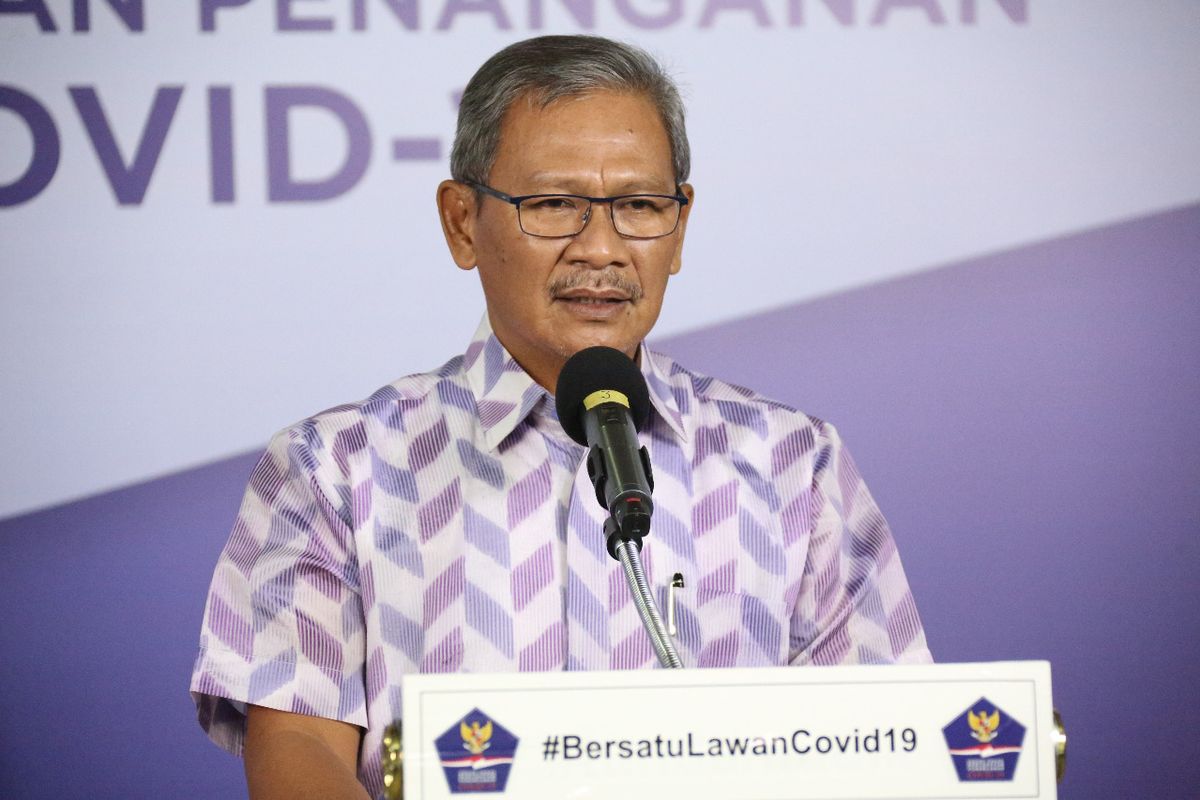 Juru bicara pemerintah untuk penanganan covid-19 Achmad Yurianto saat memberikan keterangan di Graha BNPB, Jakarta, Rabu (13/5/2020).