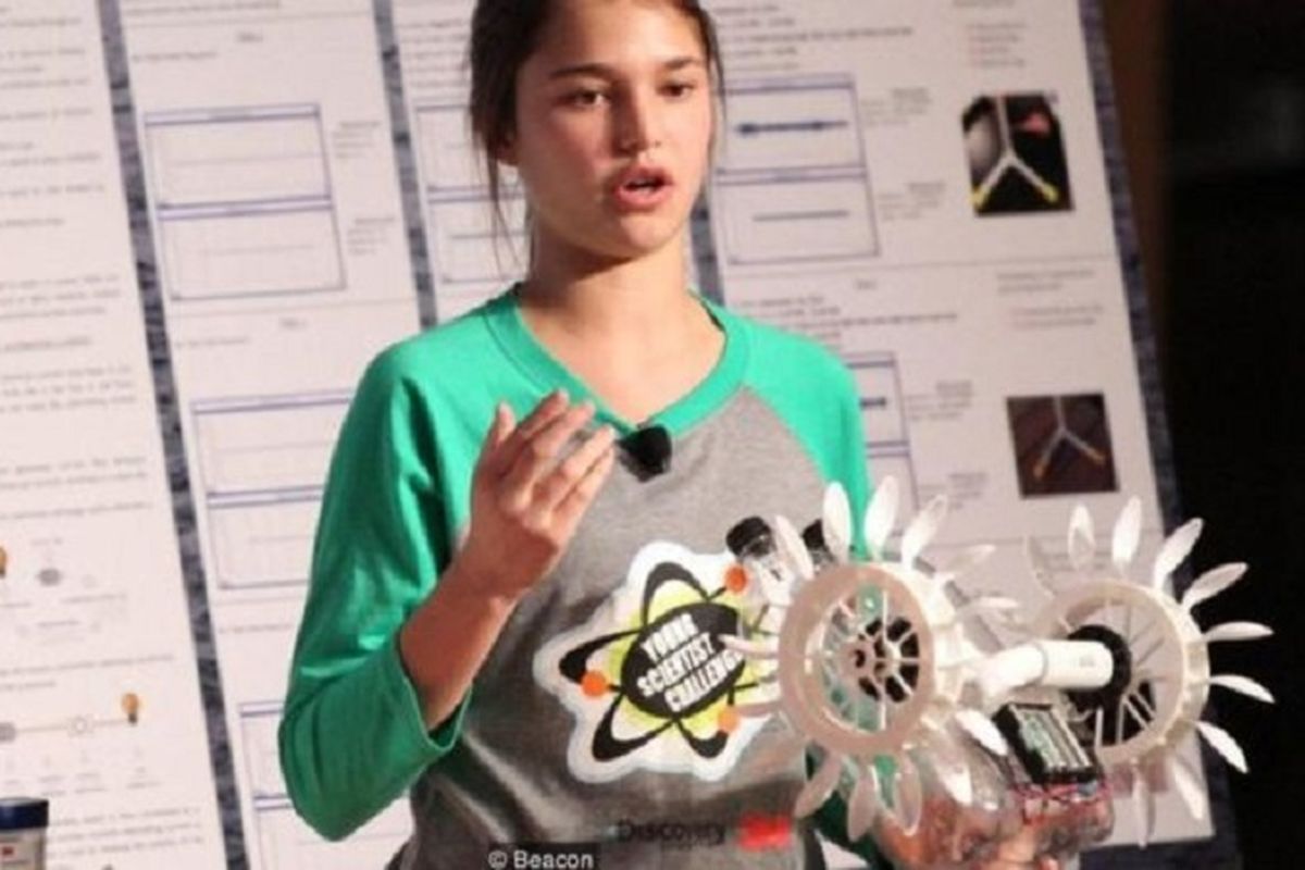 Hannah Herbst menciptakan beacon untuk menyalurkan energi langsung dari gelombang laut