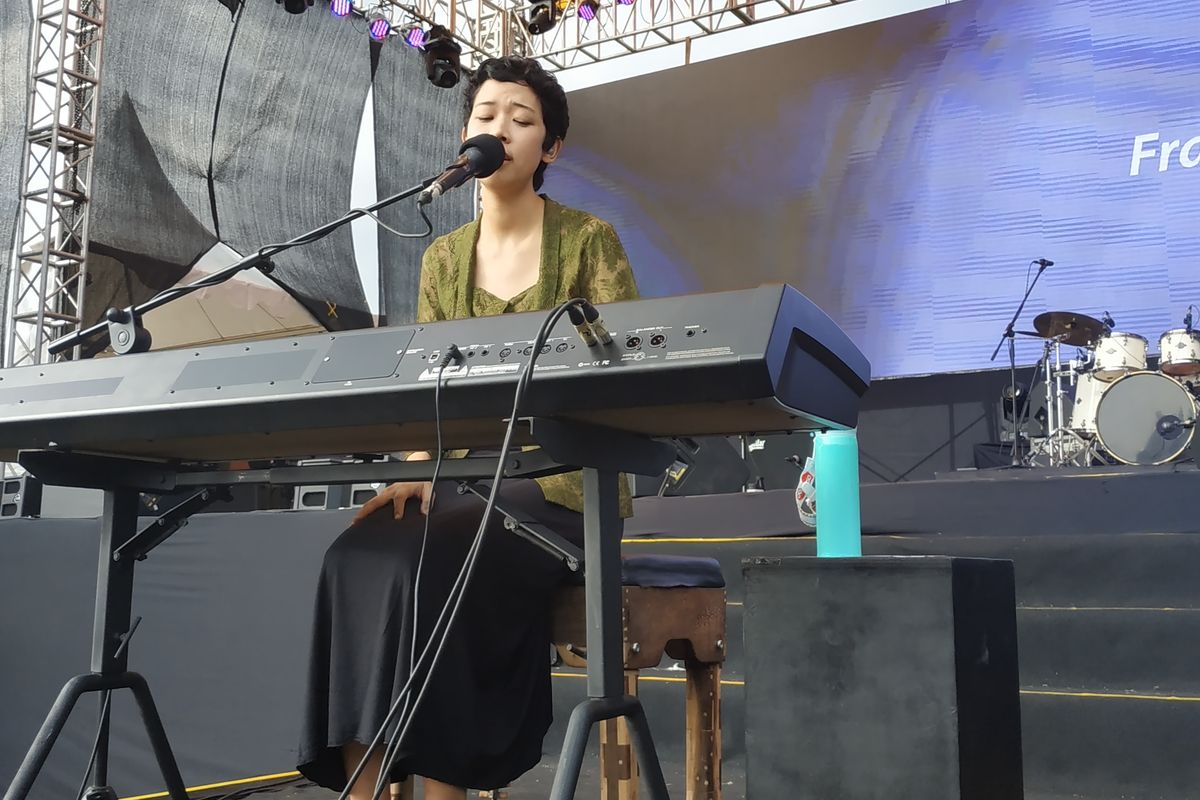 Leilani Hermiasih atau Frau di Balkonjazz Festival 2019, Balkondes Tuksongo, Magelang, Jawa Tengah, Sabtu (14/9/2019).