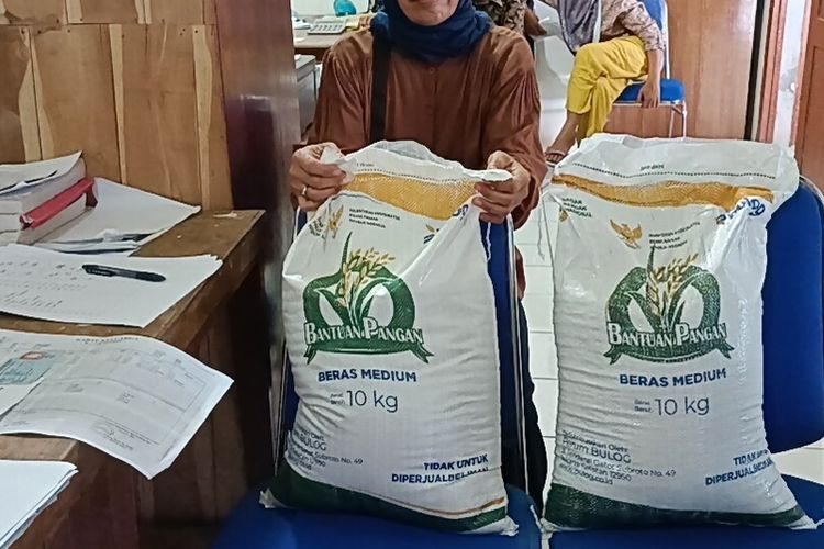 Cara Cek Nama Penerima Bantuan Beras 40 Kg Selama 4 Bulan