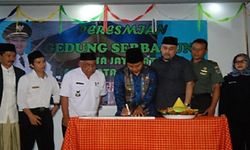 Seluruh Warga Desa Ini Boleh Gunakan Gedung Serbaguna 