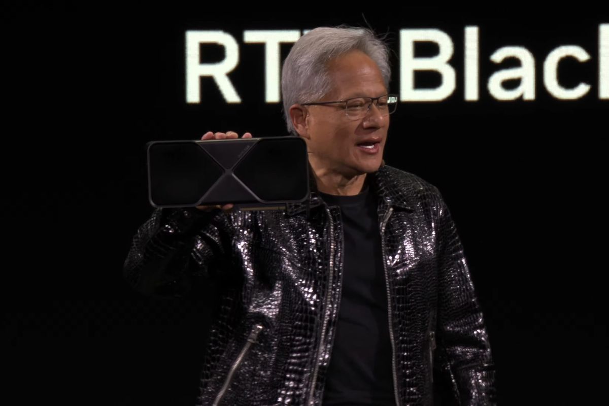 CEO Nvidia, Jensen Huang memperkenalkan GPU Nvidia GeForce RTX 50 Series.