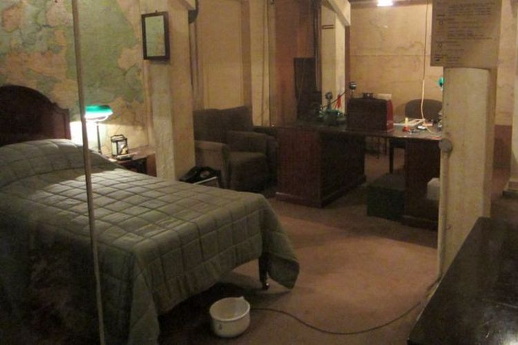 Masyarakat luas bisa mengunjungi bunker Winston Churchill di Kantor Perang Lama (Old War Office).