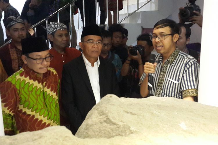 Menteri Pendidikan dan Kebudayaan RI, Muhadjir Effendy saat meresmikan Museum Mpu Purwa, Kota Malang, Sabtu (14/7/2018)
