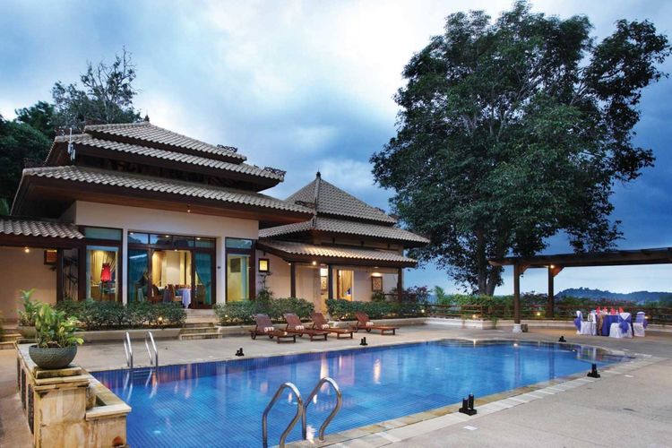 Indra Maya Pool Villa dari Nirwana Gardens