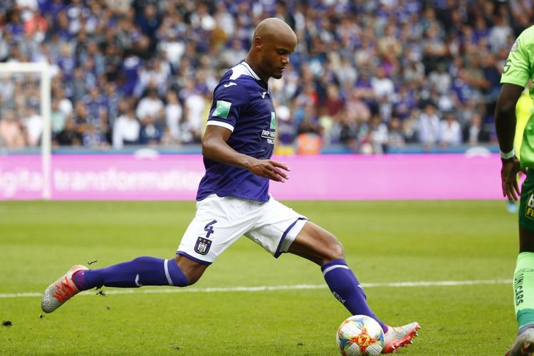 Mantan kapten Manchester City dan pemain-pelatih RSC Anderlecht kini, Vincent Kompany.