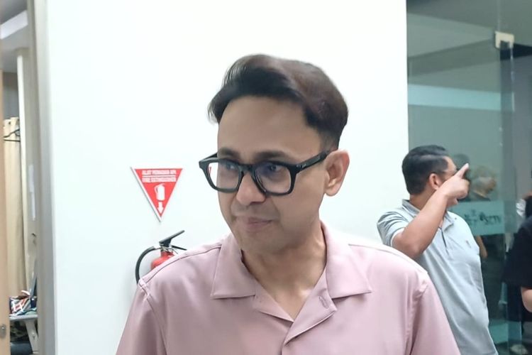 Alasan Ramzi Tak Laporkan Netizen yang Fitnah Anaknya Selingkuh dengan Rizky Billar