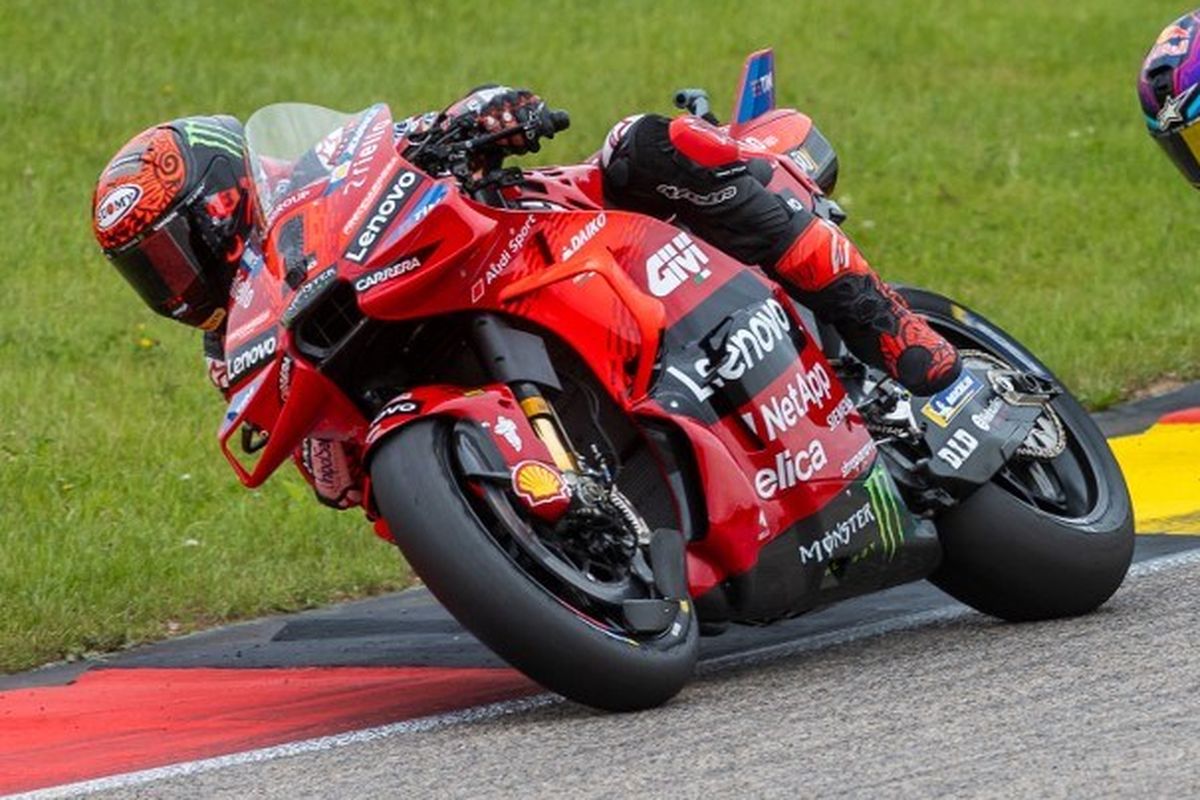 Bedanya Motor Ducati yang Dipakai Marquez dan Bagnaia di MotoGP 2024