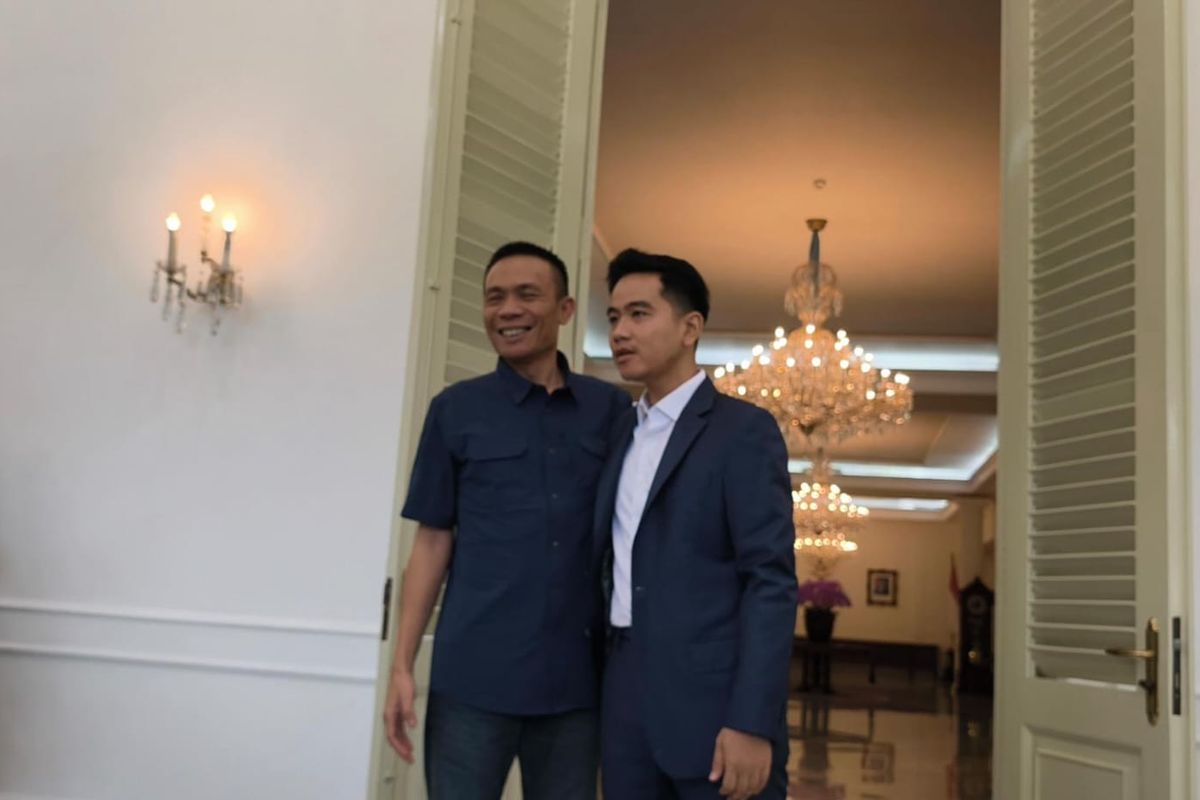 Rismon Sentil Roy Suryo dkk soal Tudingan Ijazah Palsu Jokowi: Jangan  Sembunyikan, Ayolah...