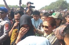 Tangis Haru Susi Pudjiastuti dan Warga di Kampungnya