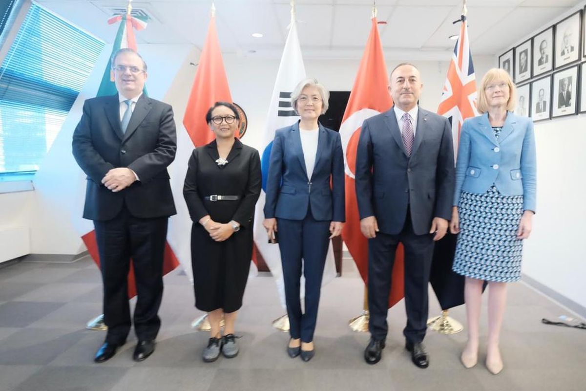 Peserta diskusi 15th MIKTA Foreign Ministers? Meeting, New York, Kamis (26/9/2019)