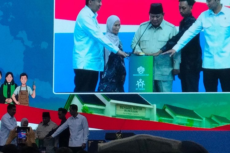 Prabowo Resmikan Akad Massal 62.710 Rumah Subsidi di Batang