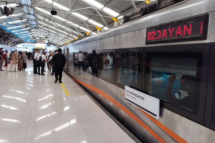 KAI luncurkan 3 kereta api baru mulai 24 Januari 2024, yaitu KA Papandayan Ekspres relasi Garut-Gambir PP,  KA Pangandaran relasi Banjar-Gambir PP, dan KA Malabar keberangkatan pagi relasi Bandung-Malang PP.