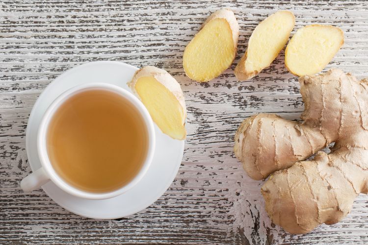 Teh jahe adalah minuman tradisional yang bisa menjadi pengencer dahak. 