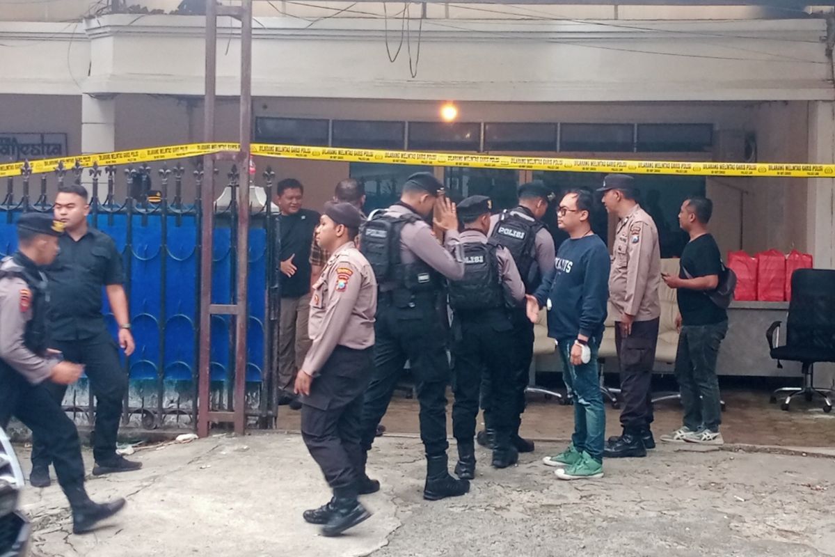 Salah satu rumah yang terletak di Jalan Bukit Barisan, Kecamatan Klojen, Kota Malang, Jawa Timur diduga menjadi tempat pabrik narkoba.