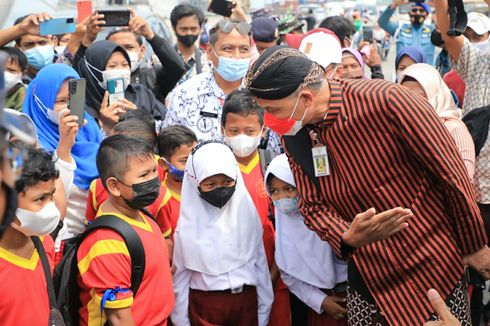 Ganjar Beri Peringatan Keras Warganya soal Joki Vaksin Covid-19