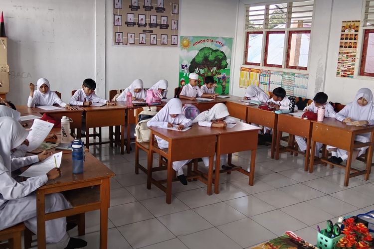 Sekolah di Ternate Diliburkan 3 Hari karena Kabut Asap Imbas Karhutla
