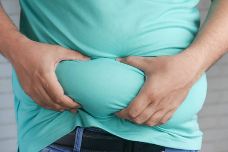 kelebihan berat badan jadi salah satu faktor yang meningkatkan risiko asam lambung