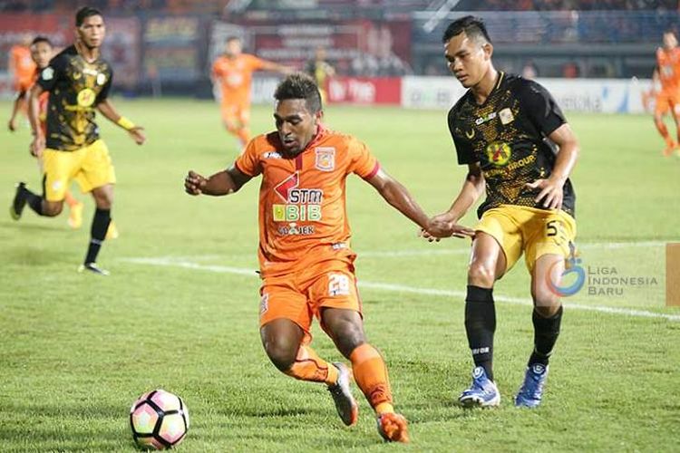 Pertandingan Liga 1 antara Borneo FC dan Barito Putera. 