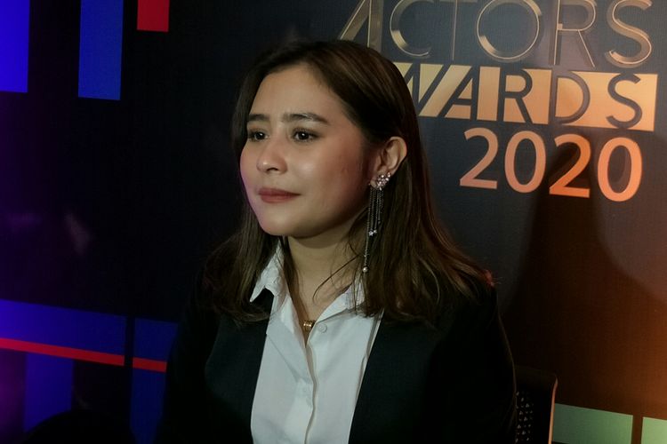 Prilly Latuconsina usai jumpa pers IMAA 2020, di MNC Studios, Kebon Jeruk, Jakarta Barat, Kamis (5/3/2020)