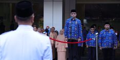 Pimpin Upacara HUT Ke-80 RI, Menaker Tekankan 3 Pesan Kunci Ketenagakerjaan