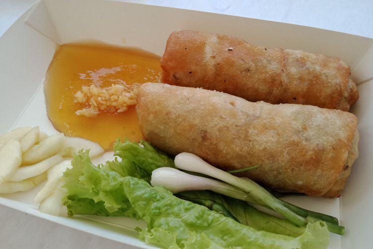 Lumpia Gang Lombok, lumpia tertua di kota Semarang.