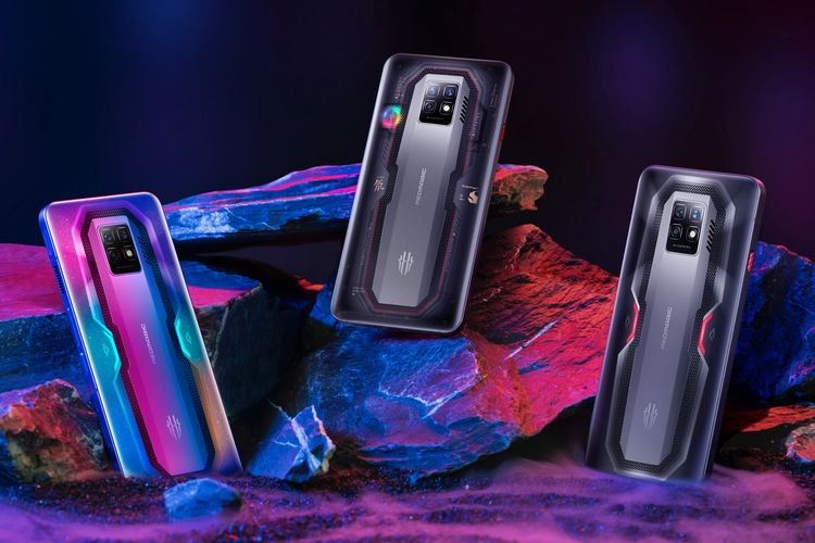 Nubia Red Magic 7 Pro hadir dalam tiga varian, yaitu warna Dark Knight dan Cyber ??Neon, serta Transparent Edition.