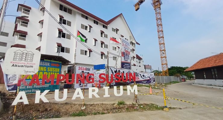 Spanduk Amin di Kampung Susun Akuarium Diturunkan, Ketua RT Minta Peraturan Pemilu Adil bagi Seluruh Paslon