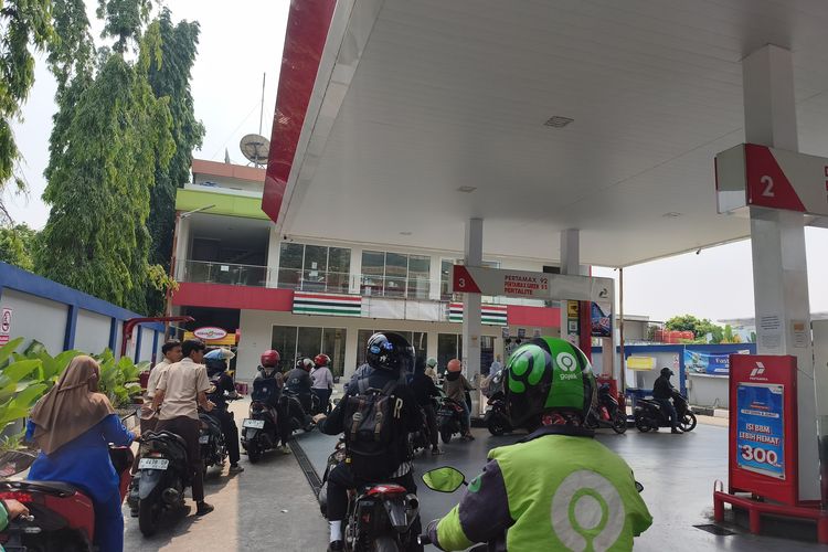 Harga Pertamax Naik, Warga Bogor Pusing hingga Opsi Ganti Motor Cc Kecil