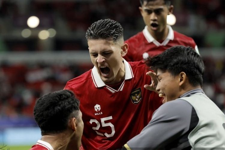 Gelandang timnas Indonesia, Marselino Ferdinan, berselebrasi seusai mencetak gol dalam matchday pertama babak penyisihan Grup D Piala Asia 2023 yang mempertemukan Indonesia vs Irak di Stadion Ahmad bin Ali Stadium pada 15 Januari 2024. Terkini, timnas Indonesia akan menghadapi Vietnam dalam matchday kedua fase grup Piala Asia 2023. Laga timnas Indonesia vs Vietnam akan bergulir pada Jumat (19/1/2024).