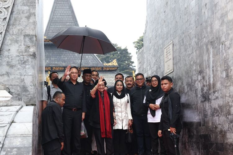 Megawati Ziarah ke Makam Bung Karno, Said Abdullah Ungkap Doa yang Dipanjatkan