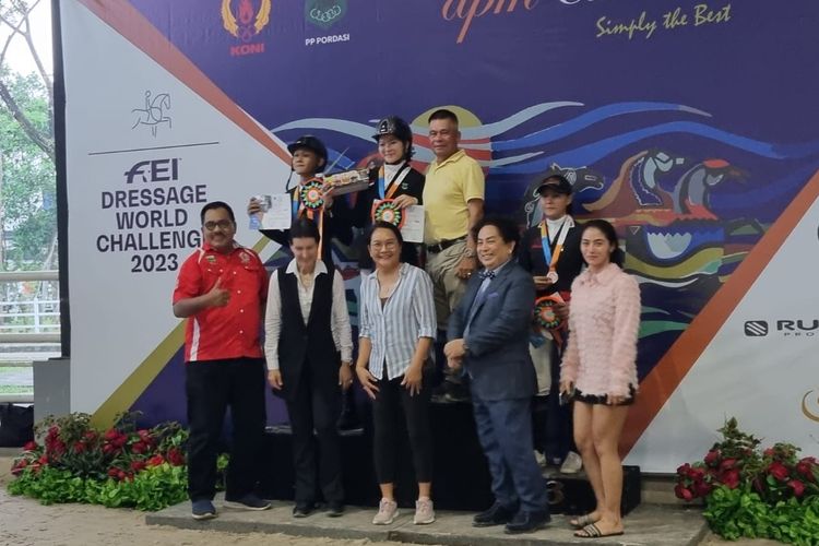 Atlet berkuda Claresta Amantha Kamsari atau yang akrab disapa Cla tampil impresif pada Kejuaraan Berkuda APM Classic 2023 yang baru saja usai digelar pada 20-21 Mei 2023 di Venue Berkuda APM Equestrian Centre Kawasan Tigaraksa Tangerang Banten.