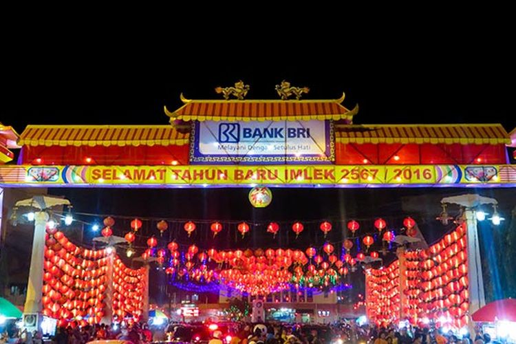 Lampion penyambutan Imlek di Pasar Gede Solo tahun 2016