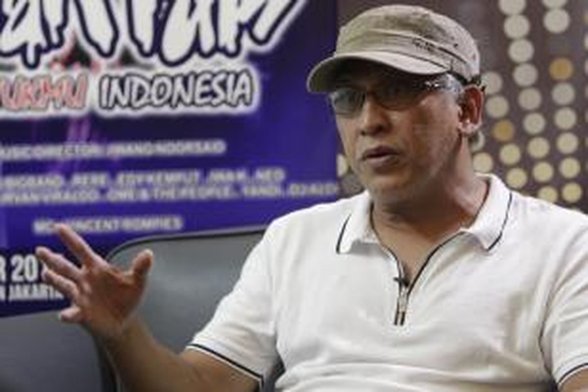 Iwan Fals saat saat berbincang dengan Kompas.com usai jumpa pers konser Untukmu Indonesia di Jakarta Golf Club, Rawamangun, Jakarta Timur, Kamis (12/11/2015).