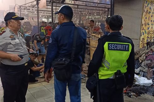 Kebakaran Landa Lantai Dasar Mall Thamrin City