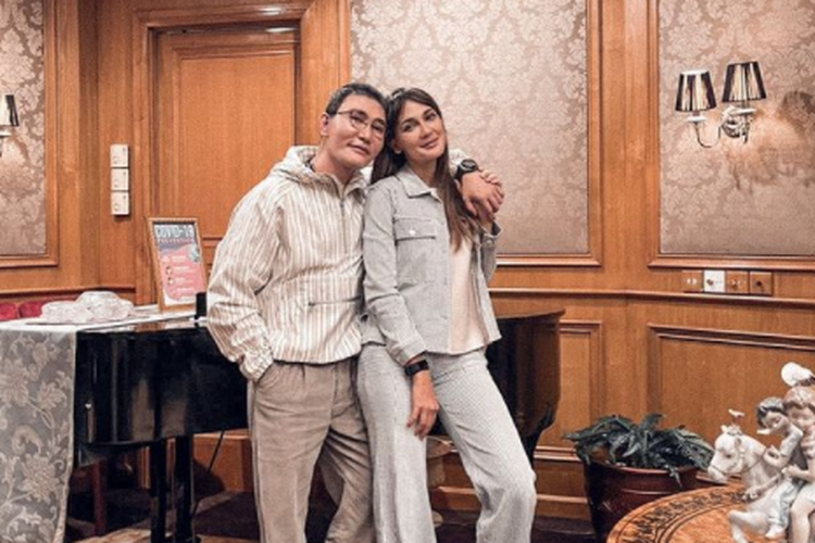 Otis Hahijary dan Luna Maya