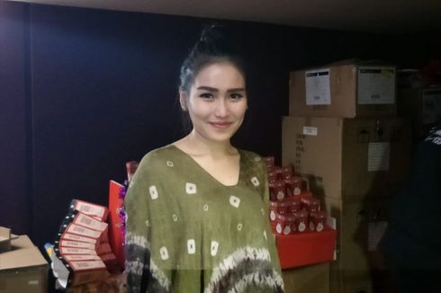 Orangtua Dukung Penuh Ayu Ting Ting Main Film