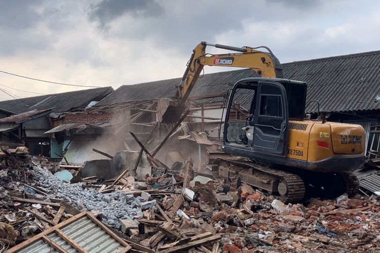 Ratusan Lapak Pedagang Pasar Gadang Malang Mulai Dibongkar, Tempat Relokasi Disiapkan