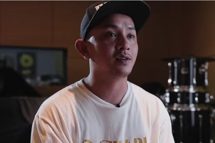 Rapper Upi atau Tuan Tigabelas saat wawancara bersama Billboard Indonesia